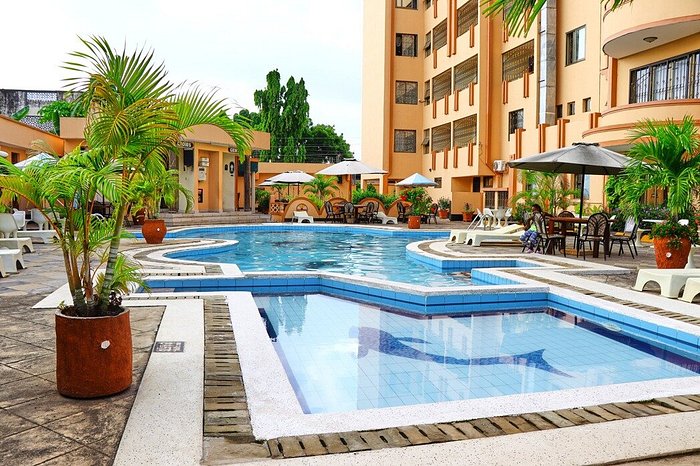 Jambo Travellers Hotel Swimming pool 