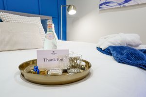 Room & Suite