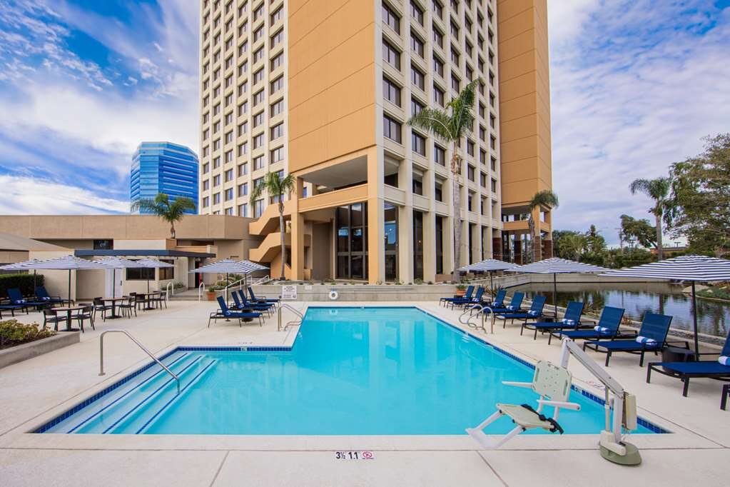 HOTEL FERA ANAHEIM A DOUBLETREE BY HILTON 118 1 3 1