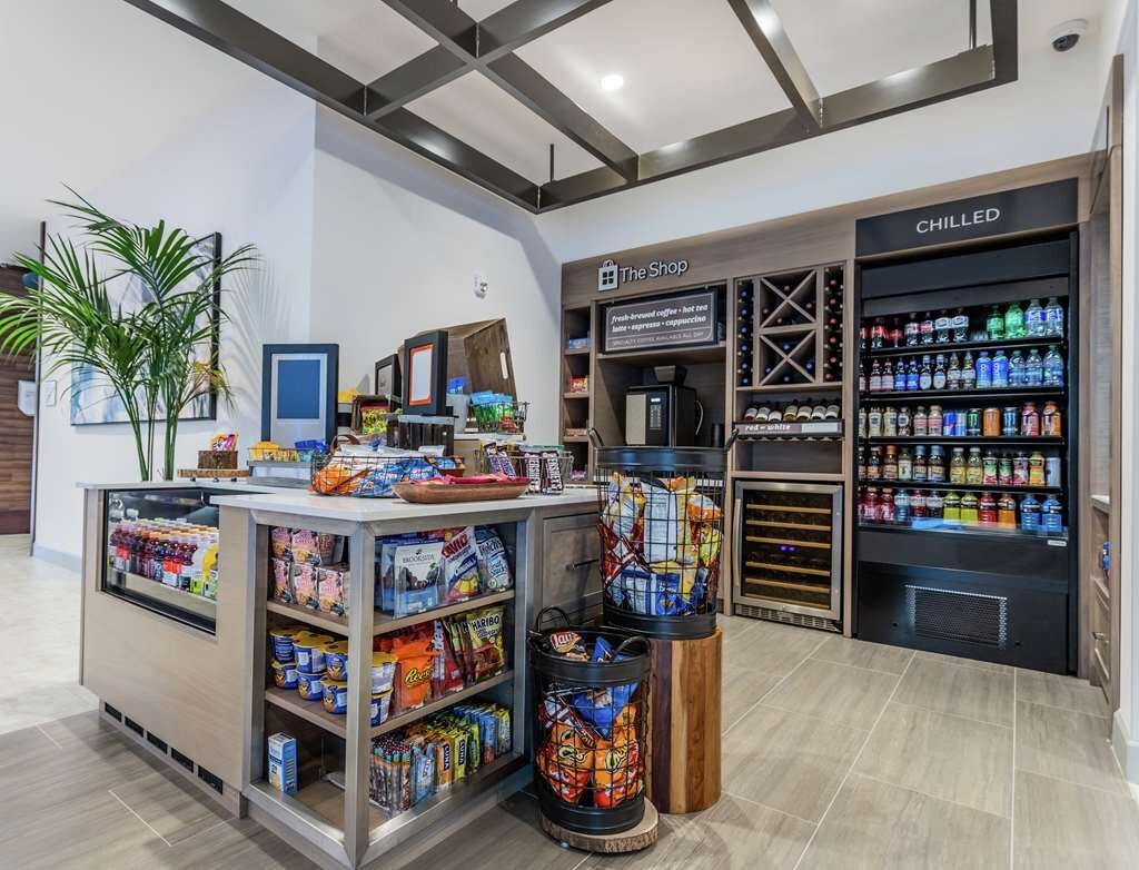 HILTON GARDEN INN WEST PALM BEACH I95 OUTLETS $106 - Updated 2024 Prices & Hotel Reviews - FL