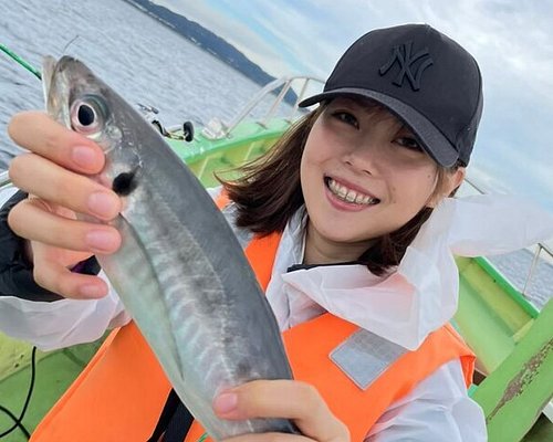 Fishing Life Awaji – Private Fishing Charter, Lodging and Sushi