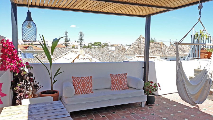 Relaxing roof terrace