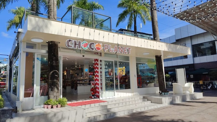 Conveniently located at the heart of Cenang.