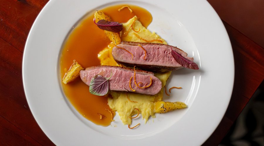 Our Chef marries tender duck leg, slow-cooked to perfection, with the aromatic essence of rosemary-infused apples to present you with this delectable Duck Confit 🍴💯 one of The Refinery's biggest stars featuring rich, savory, and subtly sweet notes. A true hit that you can't miss!