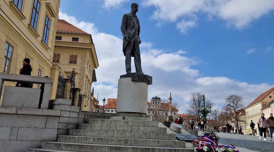 Great statue