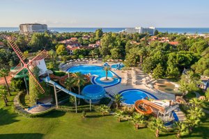Piscine et plage