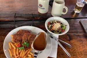 餐饮