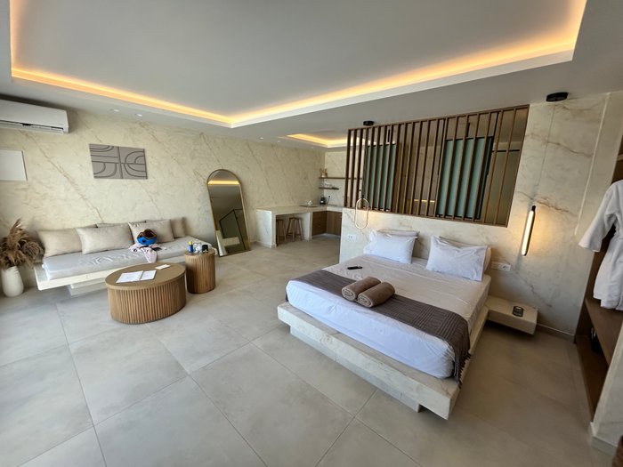 PNOÉ LUXURY SUITES - Tripadvisor - Updated 2024 Prices & Guest house Reviews