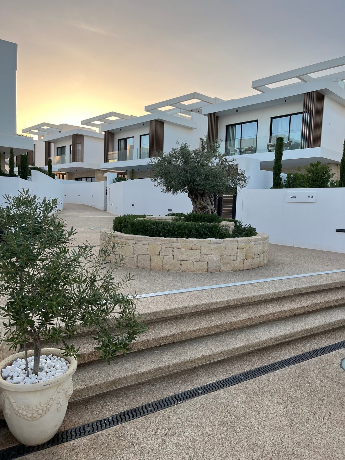 PERIYIALI KONNOS VILLAS BEACH RESORT (Кипр/Протарас) - отзывы, фото и  сравнение цен - Tripadvisor