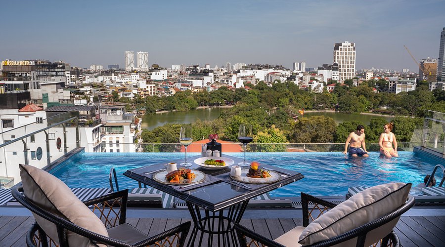 Rooftop Sky Bar