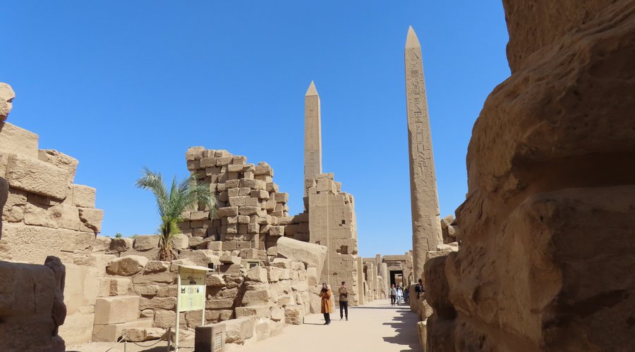 Obelisk_of_Thutmoses_I-Luxor０２