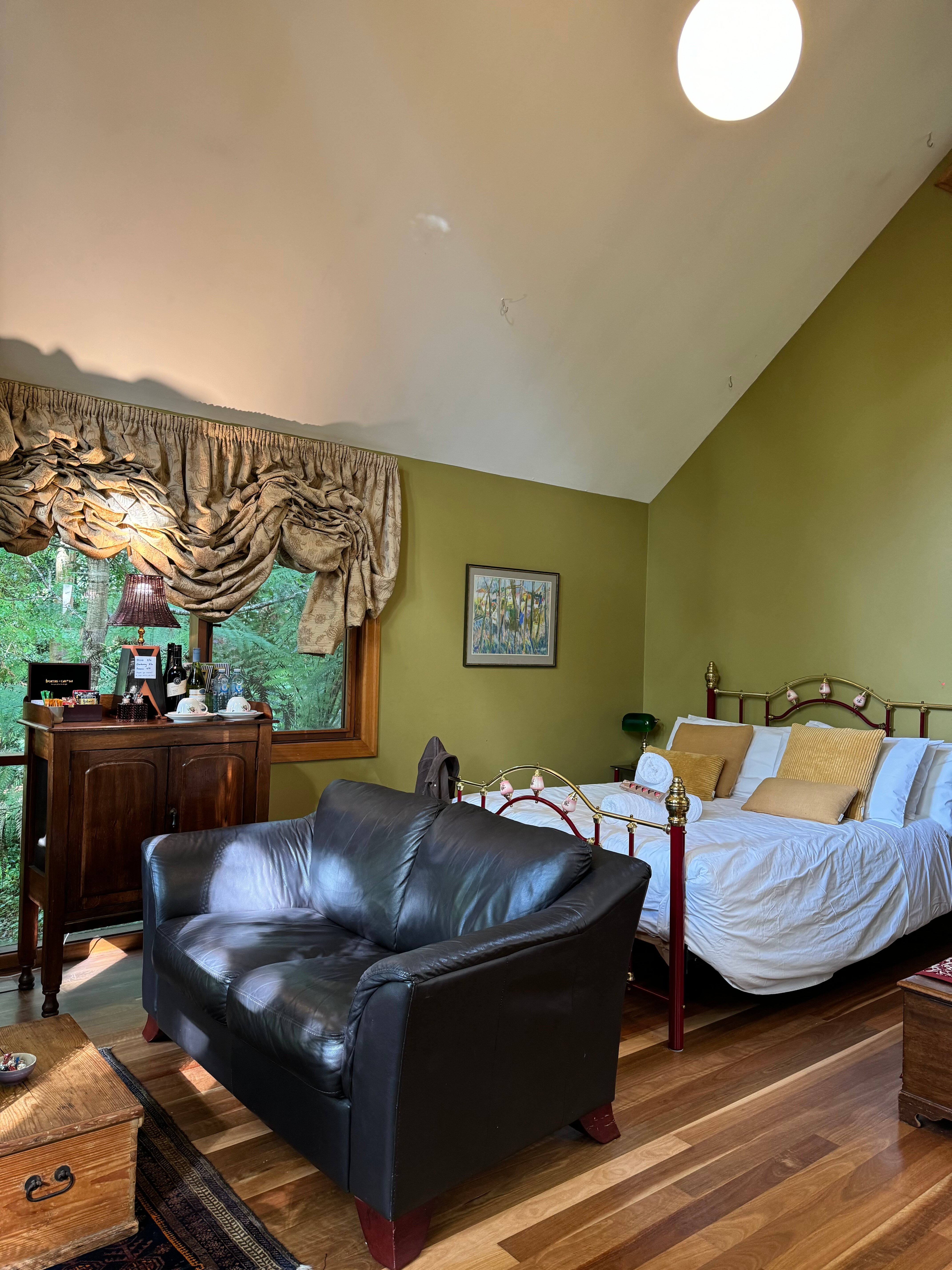 ARCADIA COTTAGES (Olinda) - Cottage Reviews, Photos, Rate Comparison ...