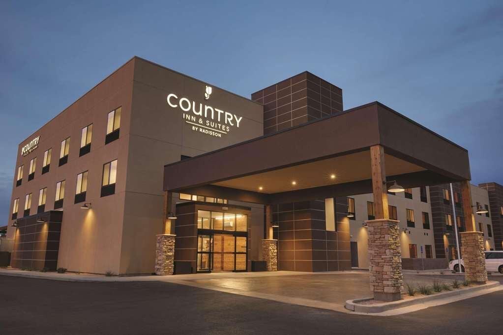 COUNTRY INN & SUITES BY RADISSON, PAGE, AZ - Updated 2024 Prices ...