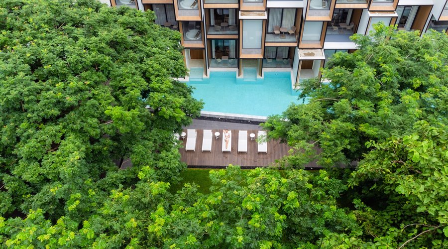 Pool at Building 1