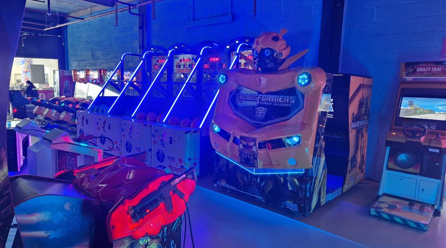 Shooting some hoops? Beat your friends and family and see who can get the highest score!