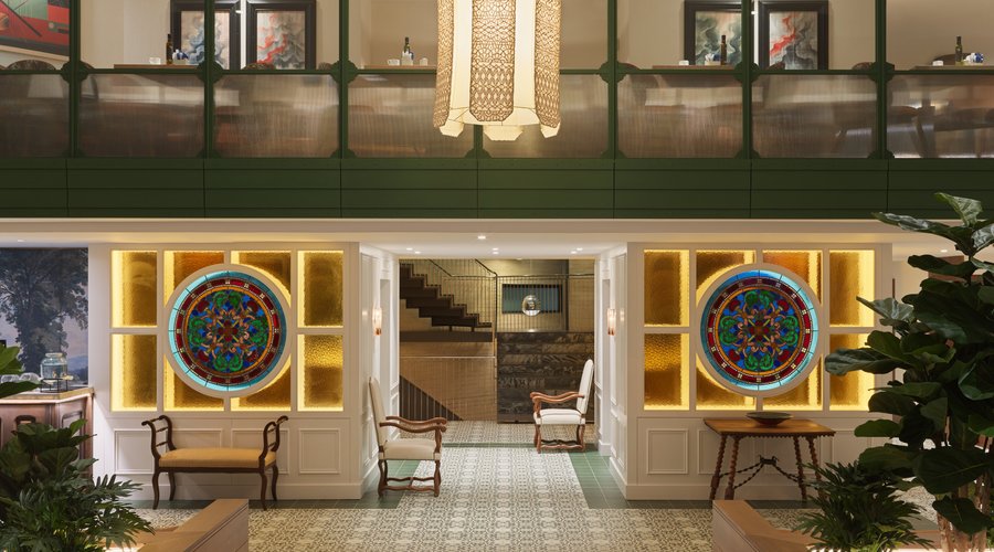 Entrada Hotel