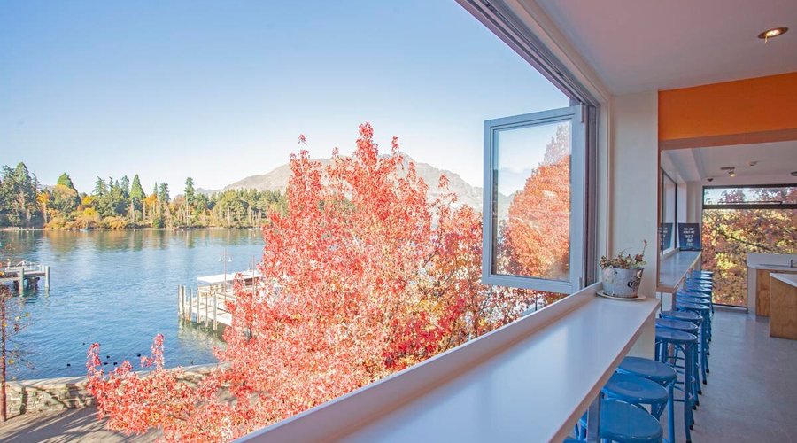 Take in the incredible view from our guest kitchen, available from 6am - 10pm, and equipped with: - 2 x ovens - 2 x 4-burner stovetops - 2 x cleaning stations - 2 x toasters - 2 x microwaves - Multiple commercial fridges - Plenty of dry food storage - All the crockery, cookery, cutlery, glassware & mugs you need to make your next master-chef meal - Seating for 35 - Heaptump/air conditioner