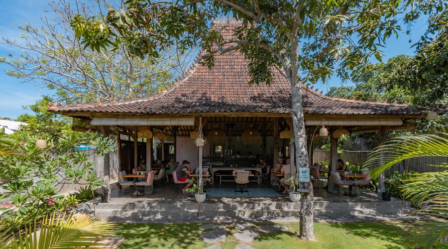 Our building is a 95yr old Joglo that has been lovingly relocated from Java and restored to highlight Indonesian architecture.  