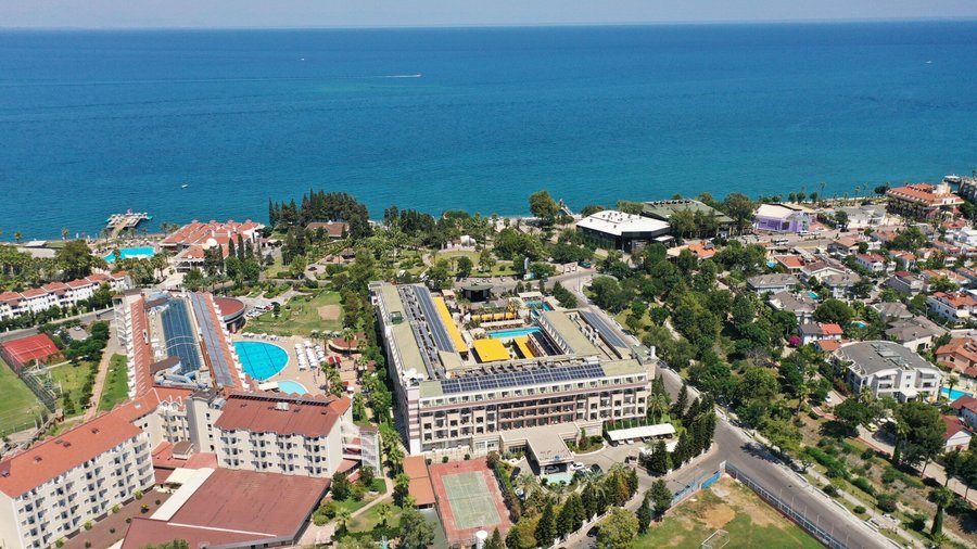 Crystal De Luxe Hotel, Kemer | Antalya - best place for a happy  vacation on the Mediterranean seaside of Turkish Riviera.