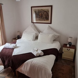Cottage 1 King Room