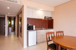 Room & Suite