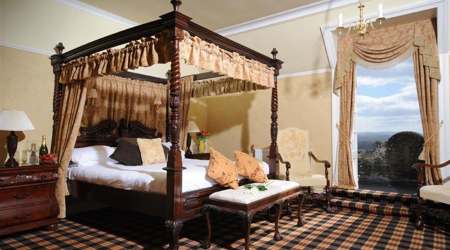 Tulloch Castle Bedroom