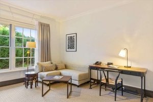 Room & Suite