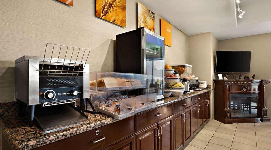 Breakfast counter
