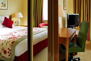 Room & Suite
