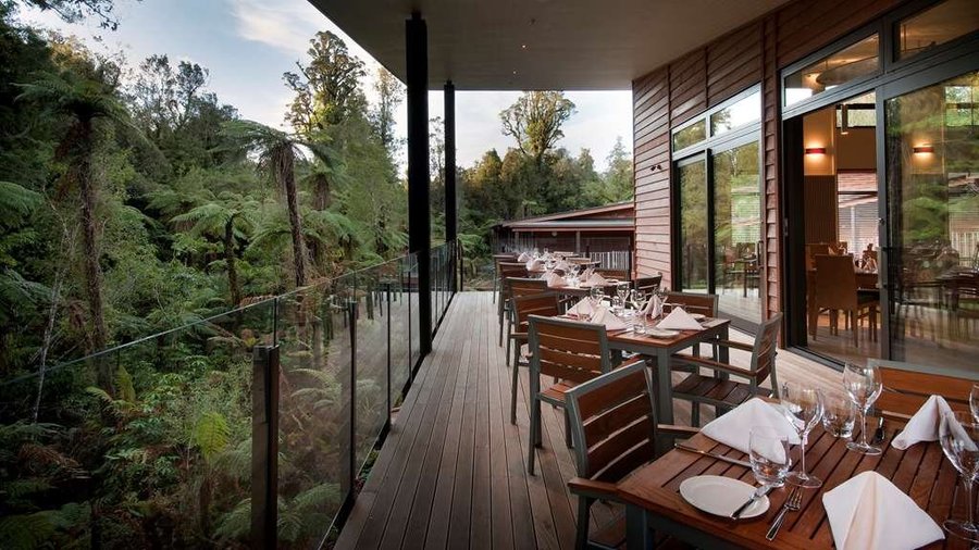 Restaurant Deck
