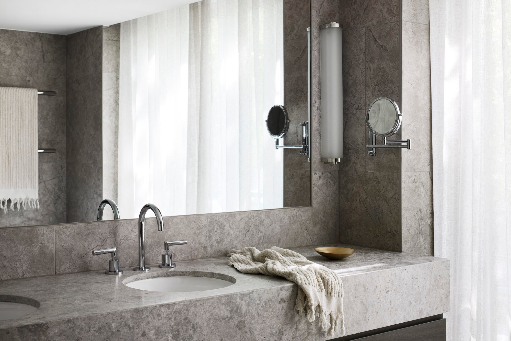 The Lyall Hotel by null