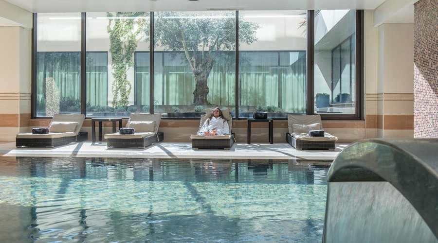 Piscina interior | Indoor pool