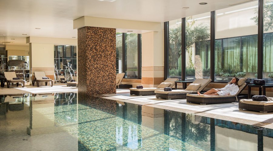 Piscina interior | Indoor pool