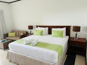 Room & Suite