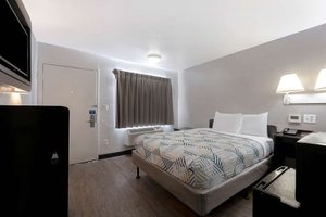 Room & Suite