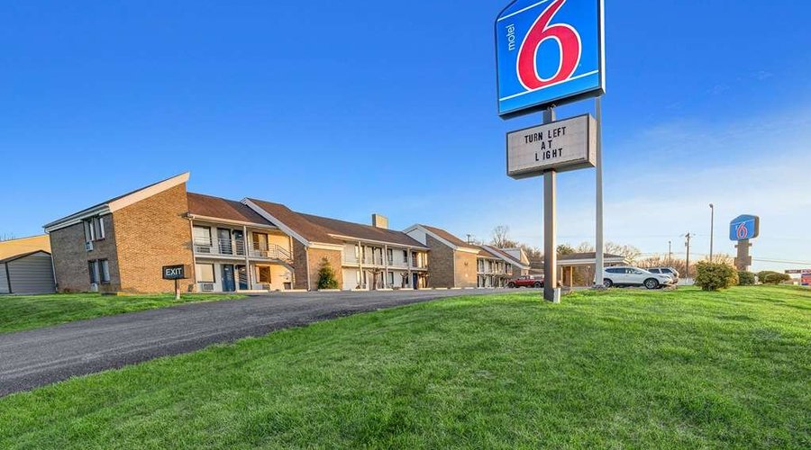 Motel Hillsville exterior