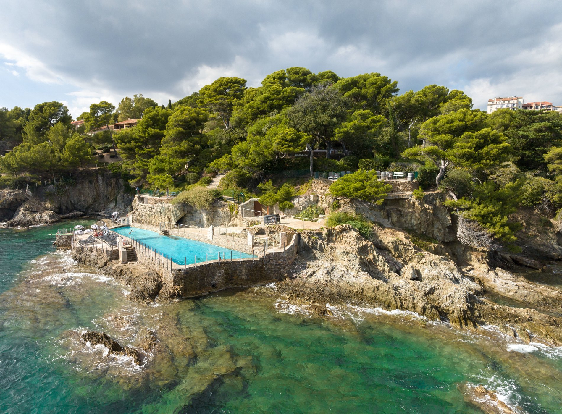 La Résidence du Provençal · 23 appartements et 2 Restaurants · Var by null