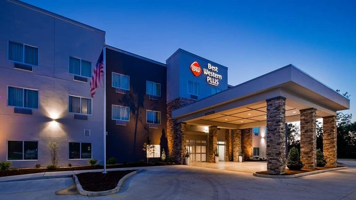 BEST WESTERN PLUS PARKSIDE INN & SUITES $132 ($̶1̶4̶9̶) - Updated 2024 ...