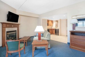Room & Suite