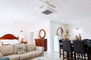 Room & Suite