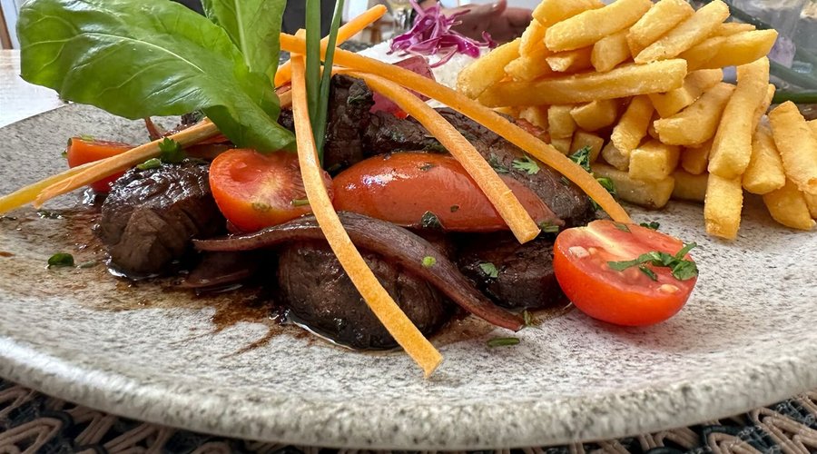 Lomo Saltado (Filet Mignon)