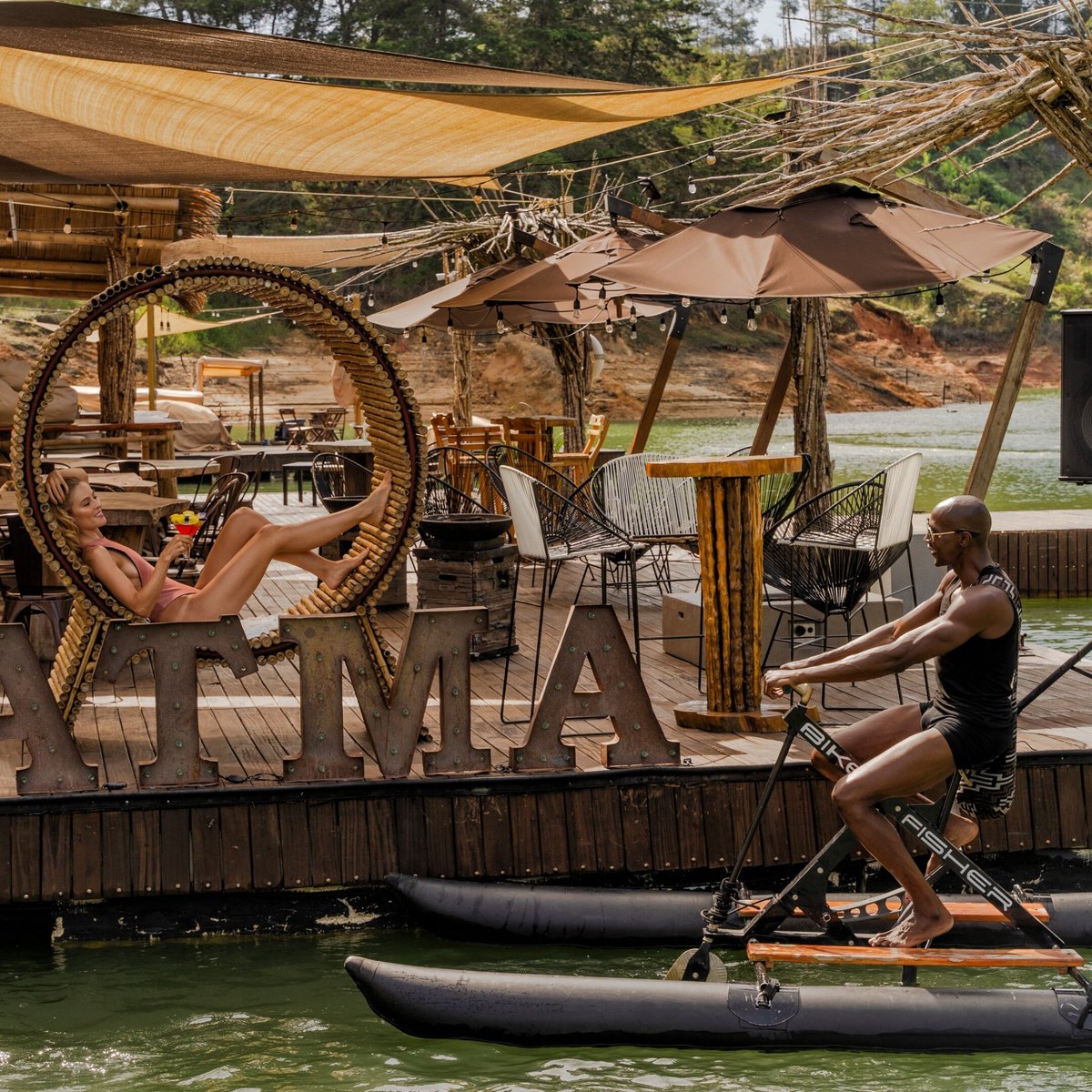 Tour VIP Guatape, piedra del peñol + viaje en bote a nuestro exclusivo ...