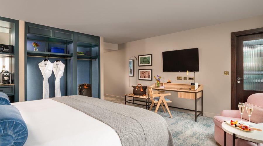 Executive Room
