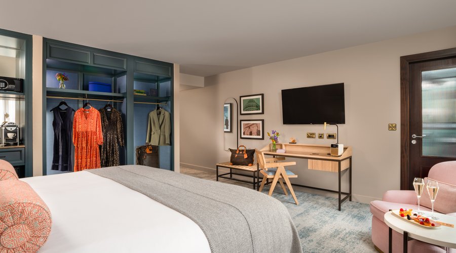 Executive Room