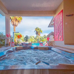 Jacuzzi