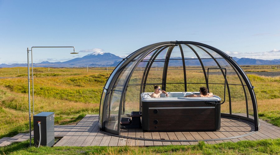 Outside jacuzzi with a view