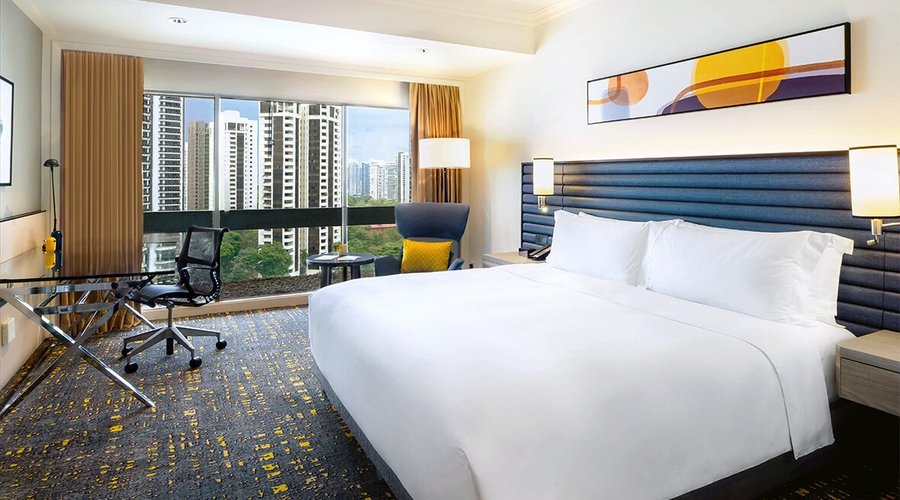 Deluxe Room with Club Access - King