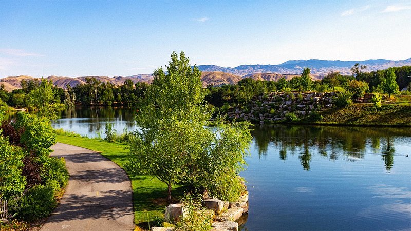 City park along the greenbelt and the Boise River, in Boise, Idaho