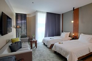 Room & Suite