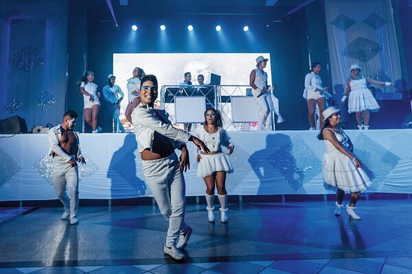 White RIU Party